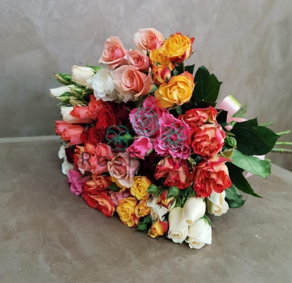 Букет цветов из: Розы в Курьи