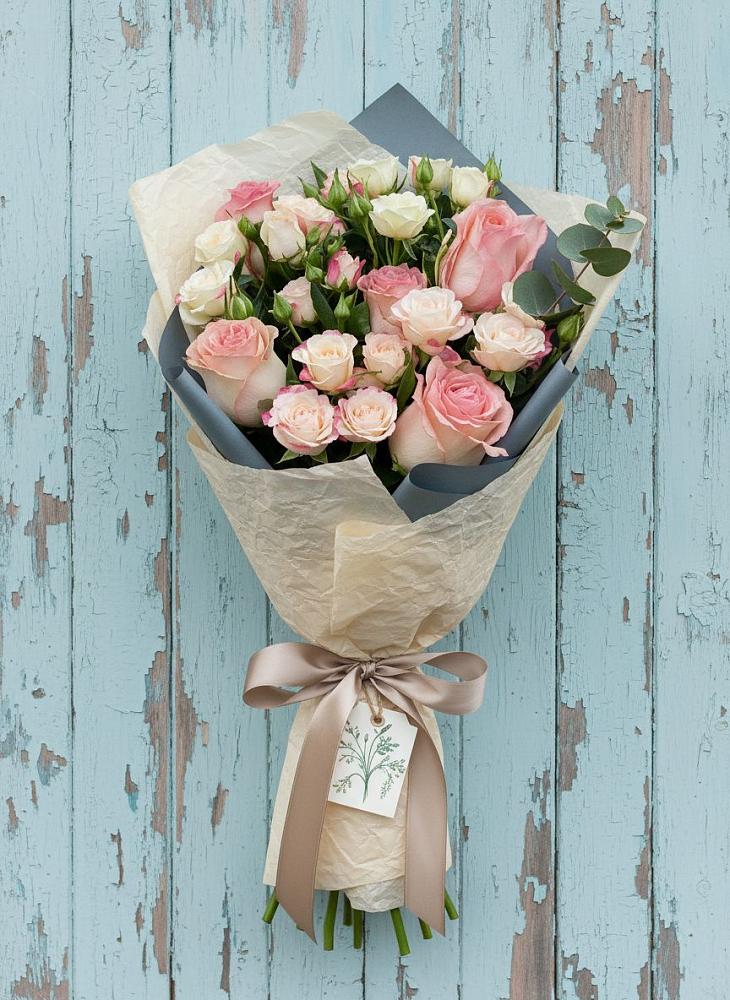 Букет цветов из: Розы в Курьи