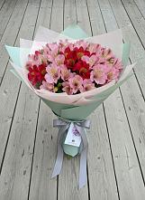 Букет цветов из:  Альстромерии #REPLACE_PRED# Курьи