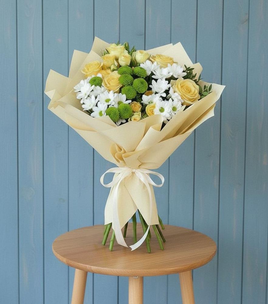 Букет цветов из: Хризантемы и Розы в Курьи