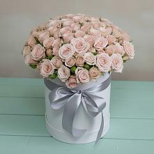 Цветочная композиция из Розы в шляпной коробке в Курьи