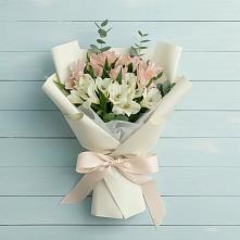 Букет цветов из:  Альстромерии в Курьи