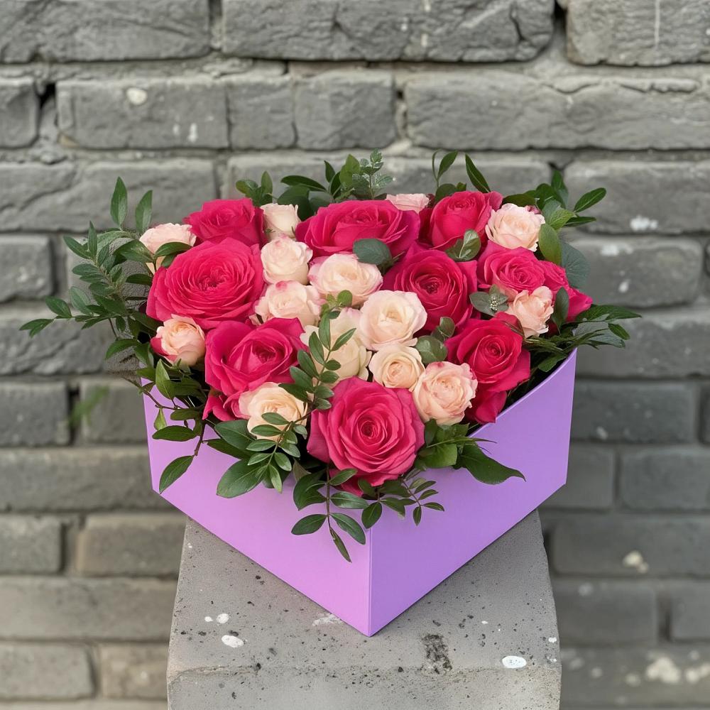 Цветочная композиция из Розы в коробке в Курьи