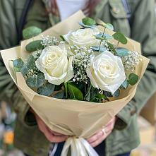 Букет цветов из:  Розы в Курьи