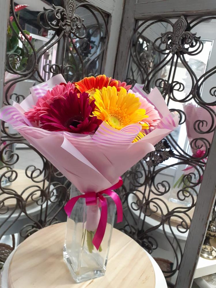 Букет цветов из: Герберы в Курьи