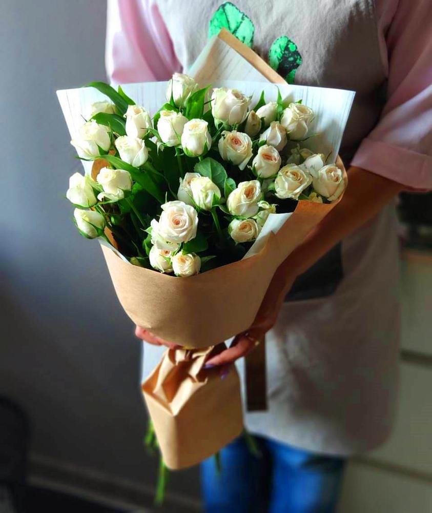 Букет цветов из: Розы в Курьи