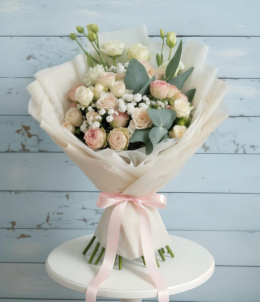 Букет цветов из: Розы и Лизиантусы в Курьи