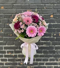 Букет цветов из:  Герберы и Хризантемы в Курьи