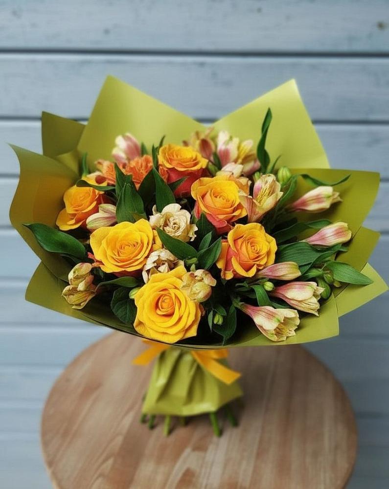 Букет цветов из: Альстромерии и Розы в Курьи