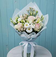 Букет цветов из:  Розы и Лизиантусы #REPLACE_PRED# Курьи