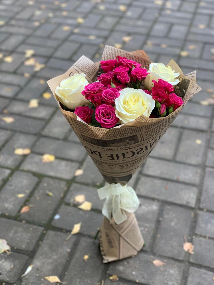 Букет цветов из: Розы в Курьи