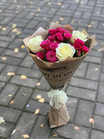 Букет цветов из: Розы в Курьи