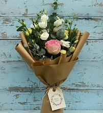 Букет цветов из:  Розы и Лизиантусы #REPLACE_PRED# Курьи