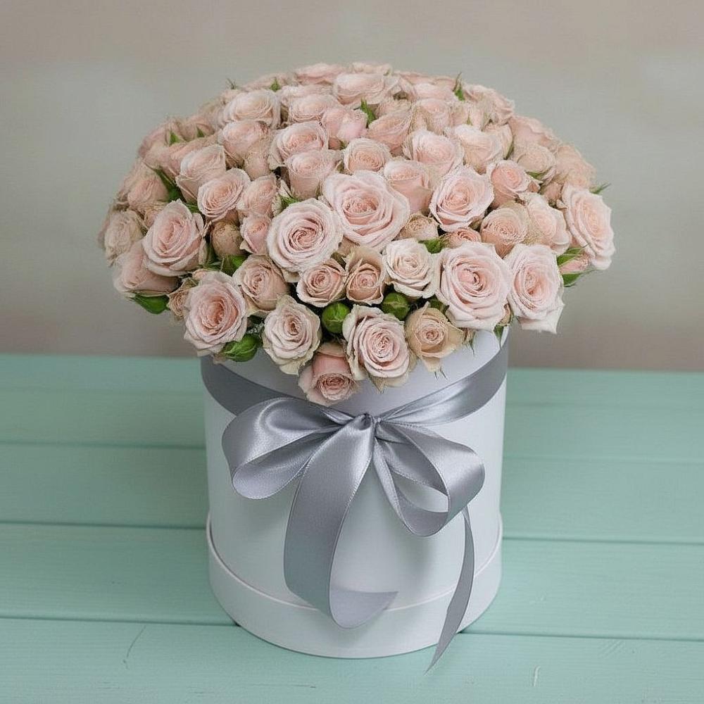 Цветочная композиция из Розы в шляпной коробке в Курьи